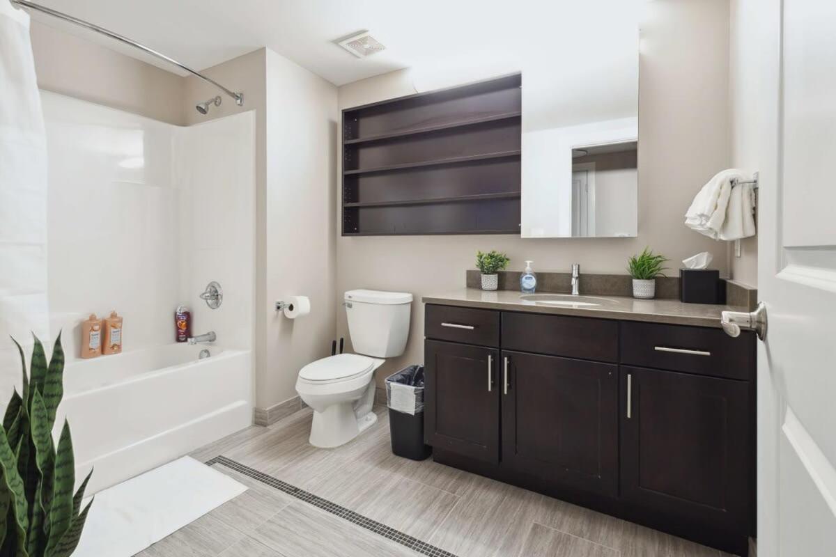 2br Downtown Luxury Getaway Apartment