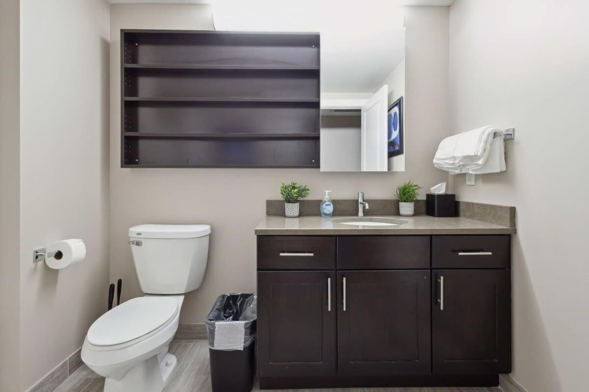 2br Downtown Luxury Getaway Apartment Detroit