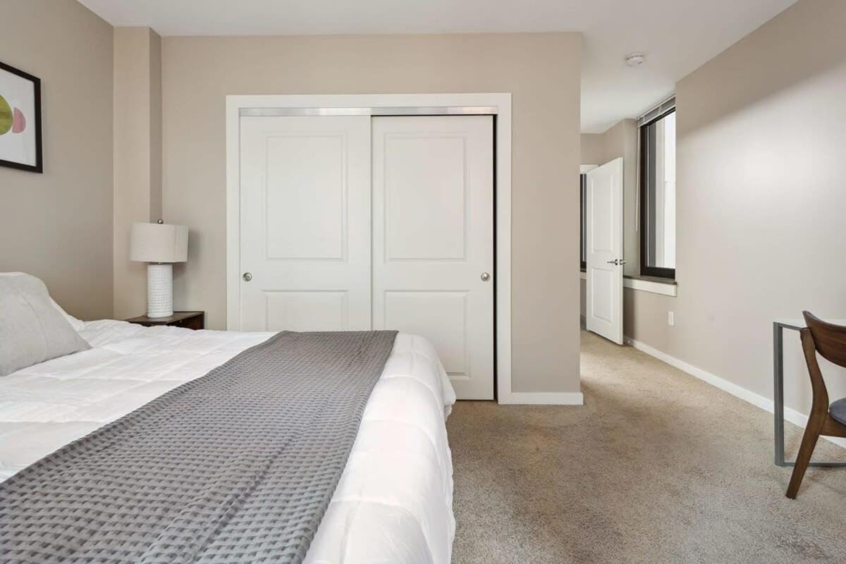 2br Downtown Luxury Getaway Apartment