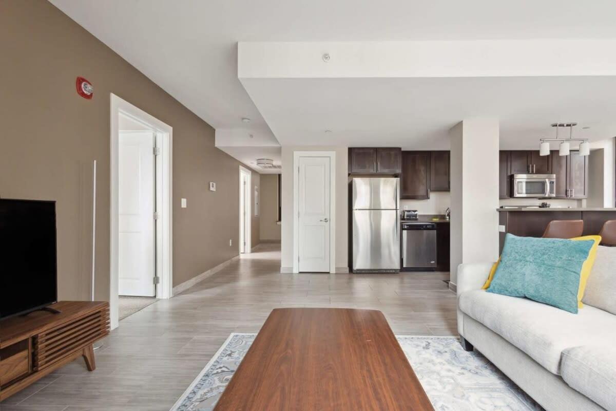 2br Downtown Luxury Getaway