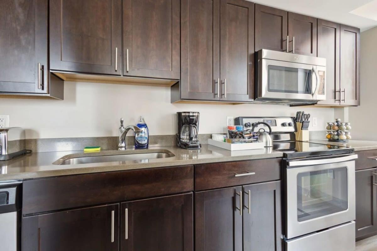 2br Downtown Luxury Getaway Detroit