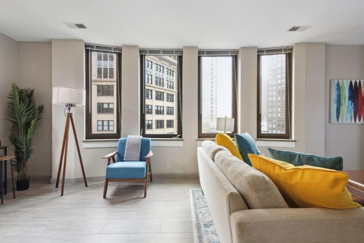2br Downtown Luxury Getaway Detroit